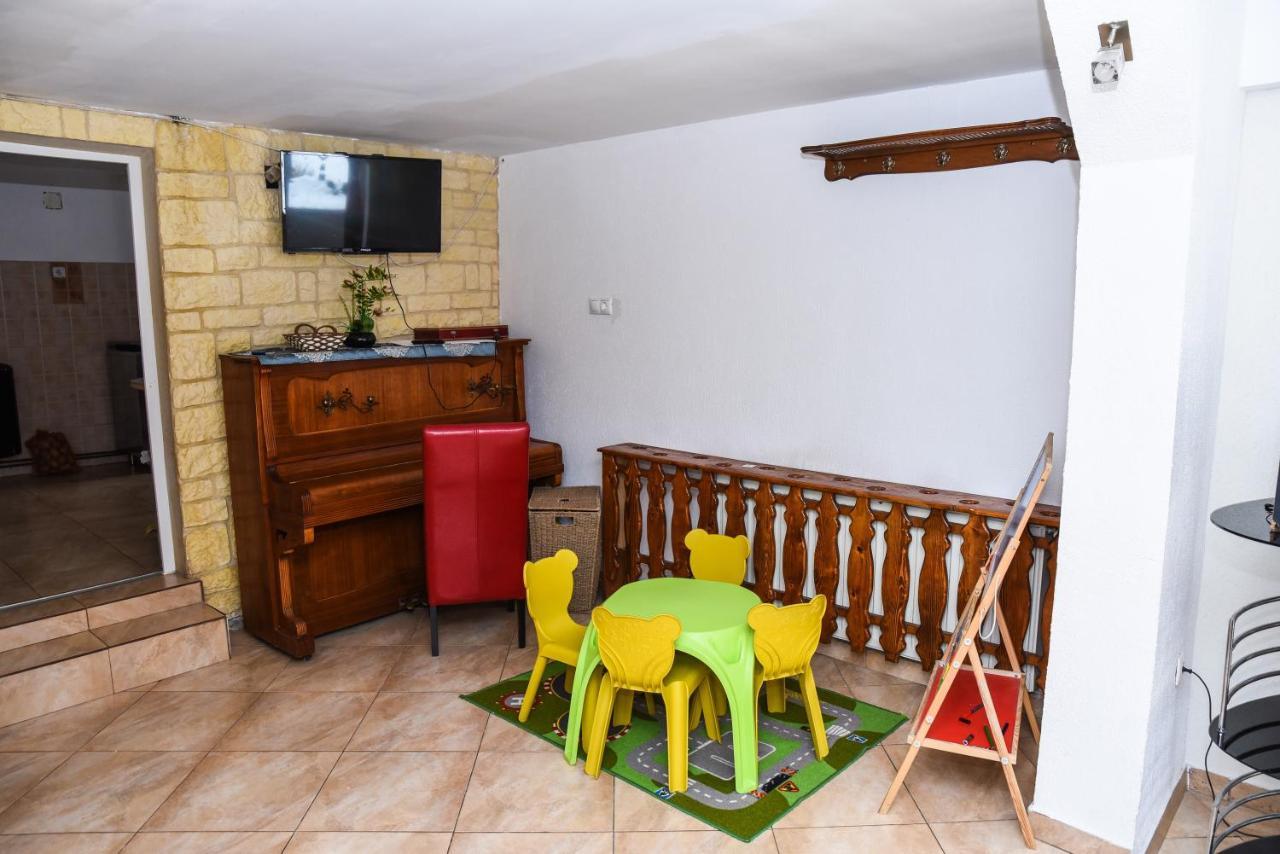 Colt Viu Cabana Бран Экстерьер фото
